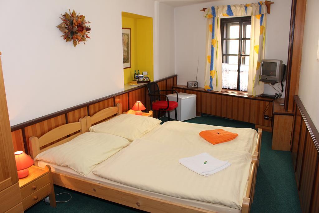 Penzion Kasper Cyklopenzion Jindřichův Hradec Rom bilde